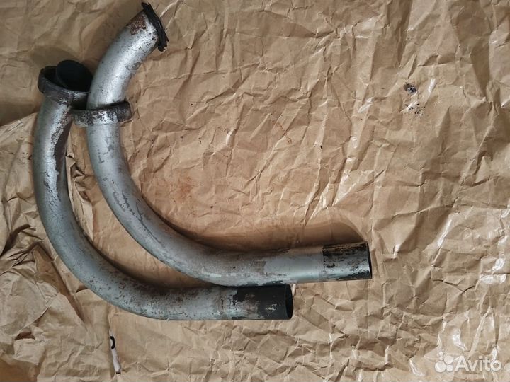 Колени на мотоцикл восход