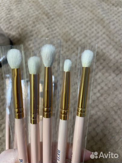 Кисти для макияжа