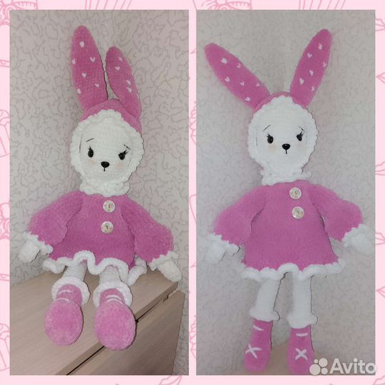 Большой плюшевый заяц