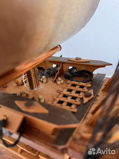 Корабль из дерева, ручная работа