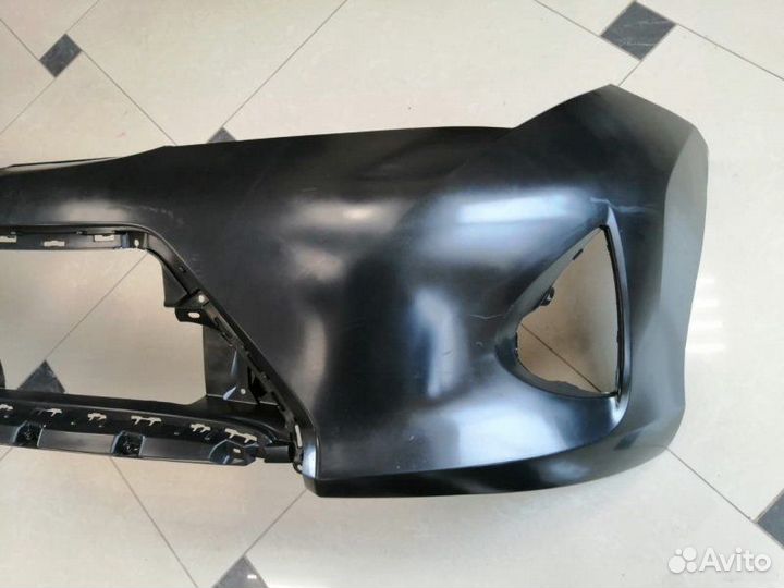 Бампер передний Toyota Auris 2012-2015