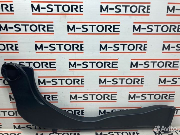 Воздуховод печки передний правый Volkswagen