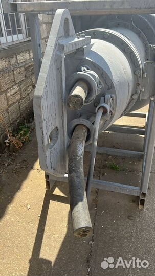 Водяной насос, производительность 1 тонна в секунд