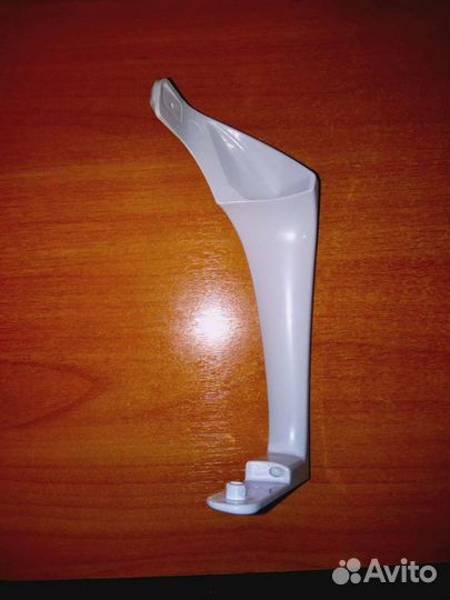 Ручка холодильника Бирюса (морозилки)