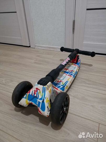 Самокат детский трехколесный