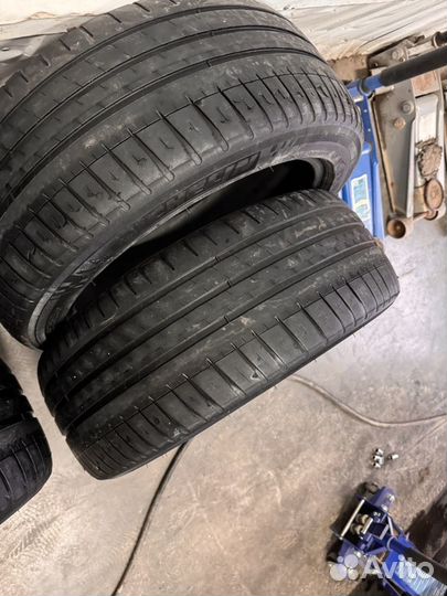 Michelin Pilot Sport 3 235/45 R18 98Y