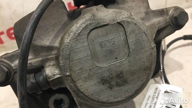 Суппорт тормозной передний правый Mercedes C180