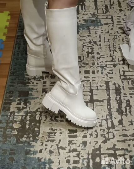 Ботфорты женские белые