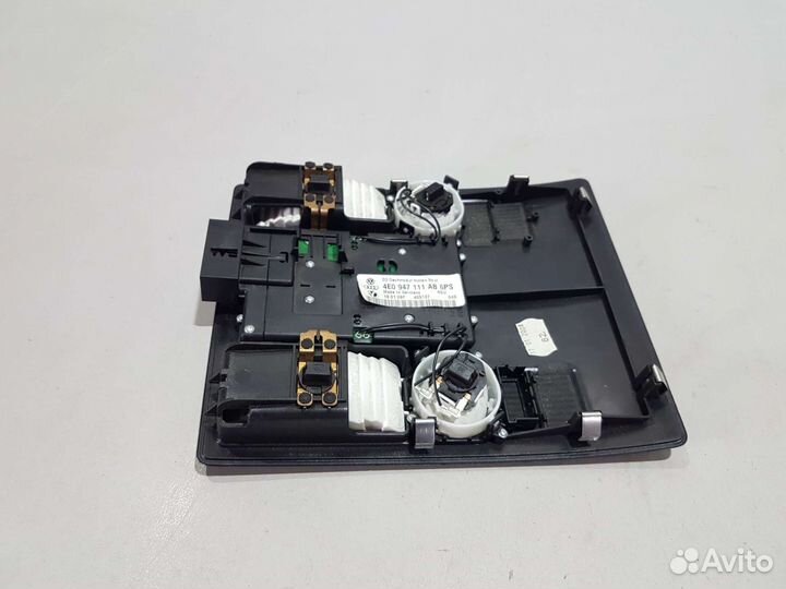 Плафон салонный задний ауди а8 audi a8