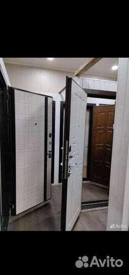 Дверь входная. Межкомнатная. Склад