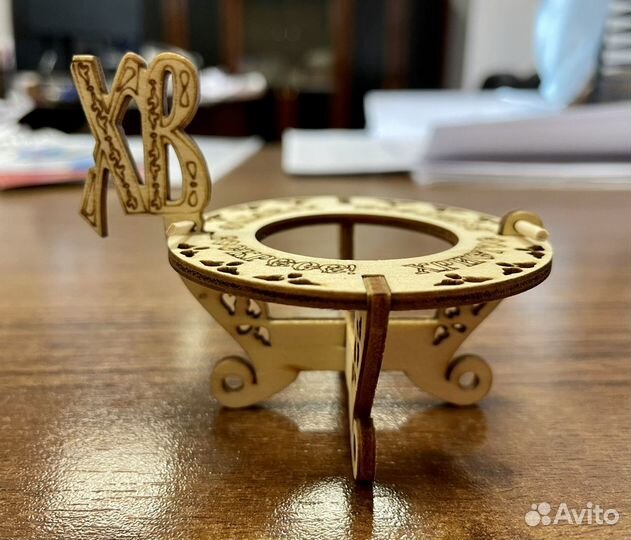 Пасхальная декоративная подставка для яйца