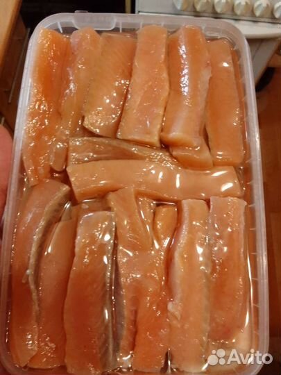 Красная рыбка семужного посола