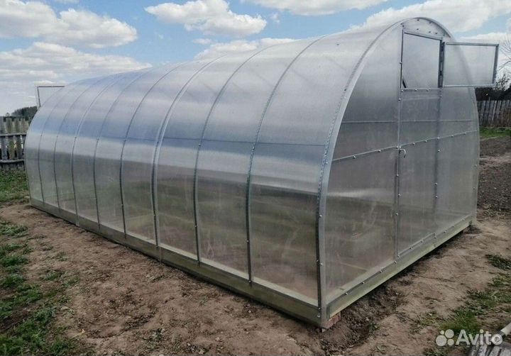 Теплица из поликарбоната