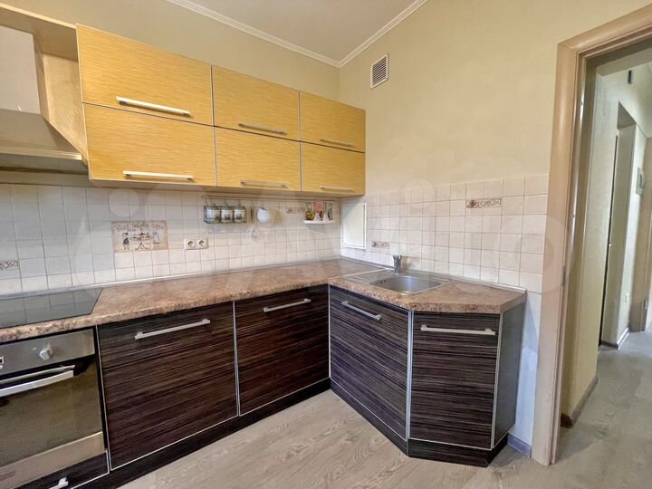 2-к. квартира, 65 м², 10/11 эт.