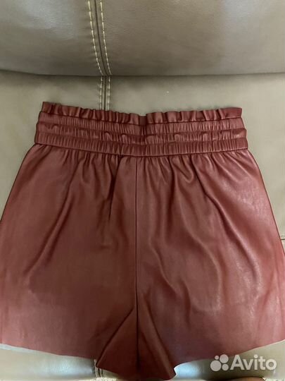 Кожаные шорты zara xs