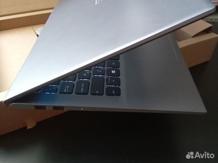 Ноутбук asus X512D