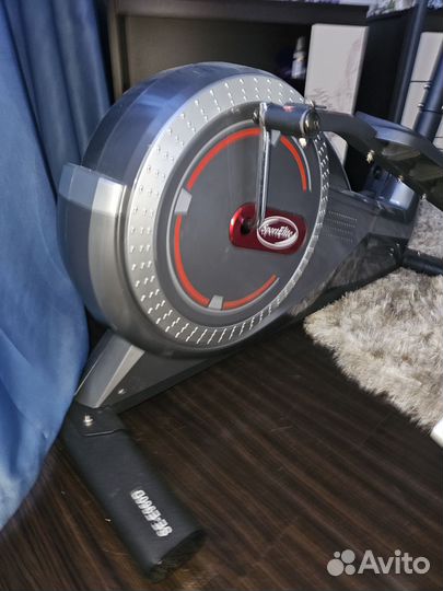 Продам эллиптический тренажер