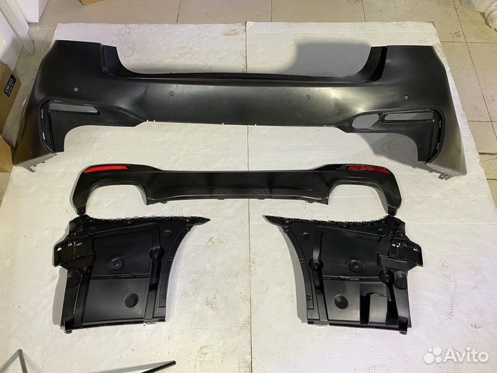 BWM G30 задний бампер + диффузор дорест