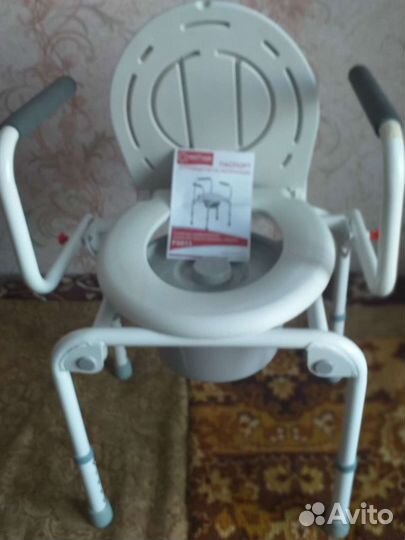 Кресло инвалидной с санитарным оснащением