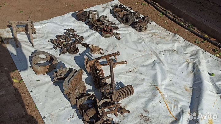 Запчасти на мотороллер муравей.отправки нет