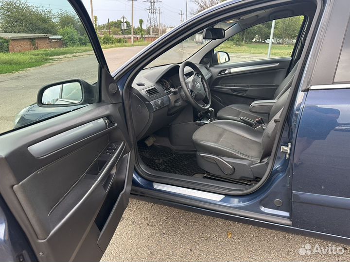 Opel Astra 1.8 AT, 2010, 200 000 км