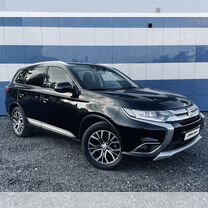 Mitsubishi Outlander 2.0 CVT, 2018, 170 000 км, с пробегом, цена 1 820 000 руб.