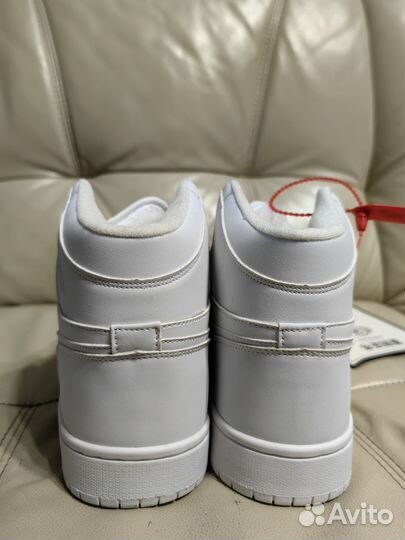 Кроссовки Nike air jordan 1 high зимние