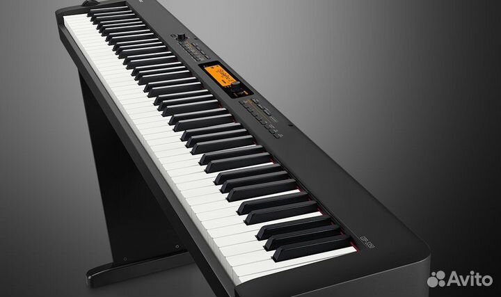 Цифровое пианино Casio + Аксессуары