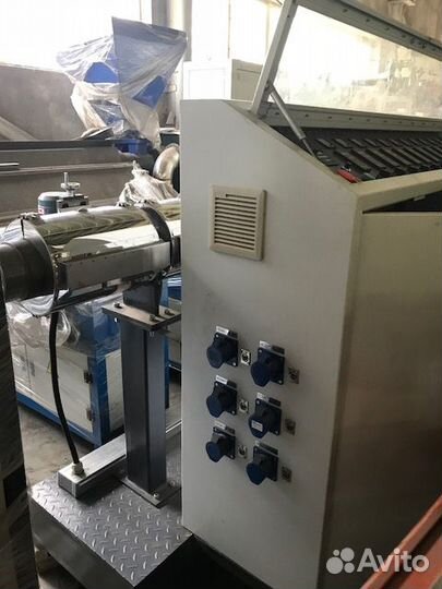 Экструдер 75/33 для производства труб в наличии