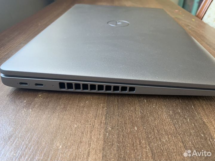 Ноутбук dell latitude 5540