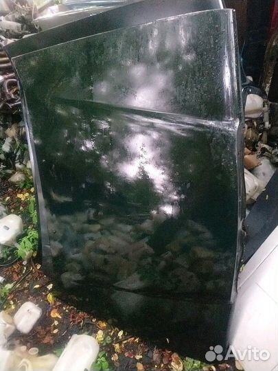 Капот на Мерседес W123