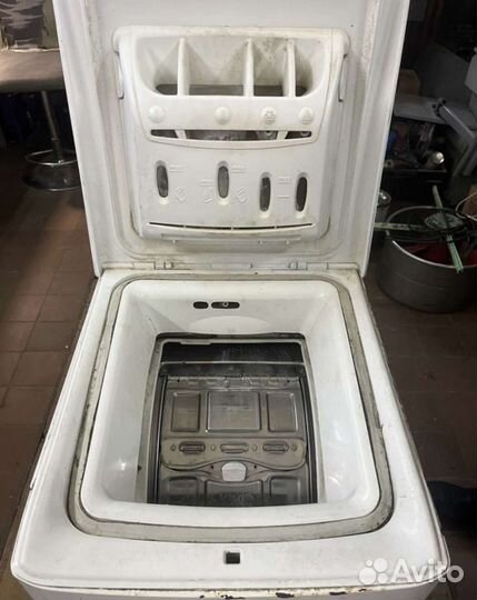 Стиральная машина с вертикальной загрузкой