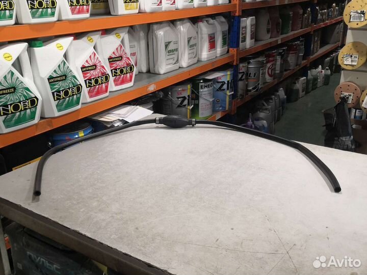 Шланг с грушей для перекачки бензина