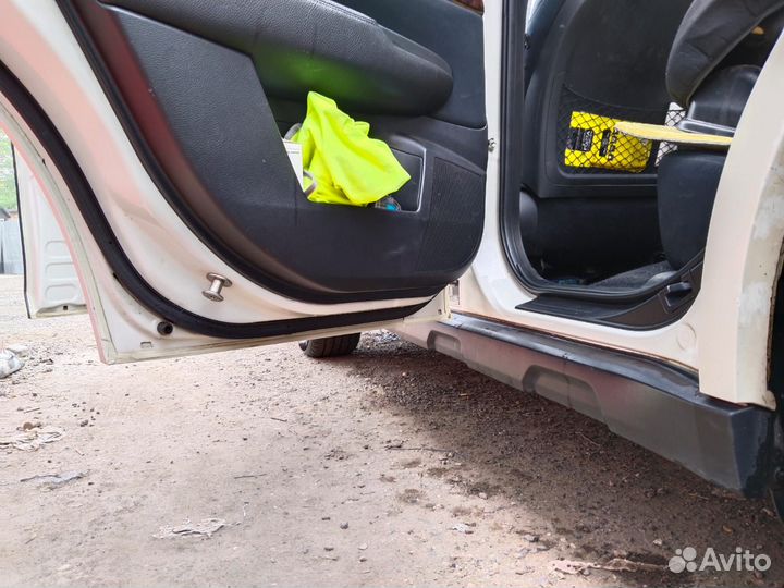 Subaru Outback 2.5 CVT, 2014, 200 000 км