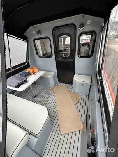 Алюминиевый кабинный катер Krasboat 870