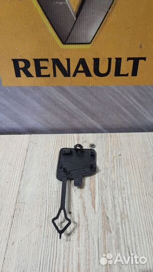 Заглушка буксировочного крюка Renault kaptur