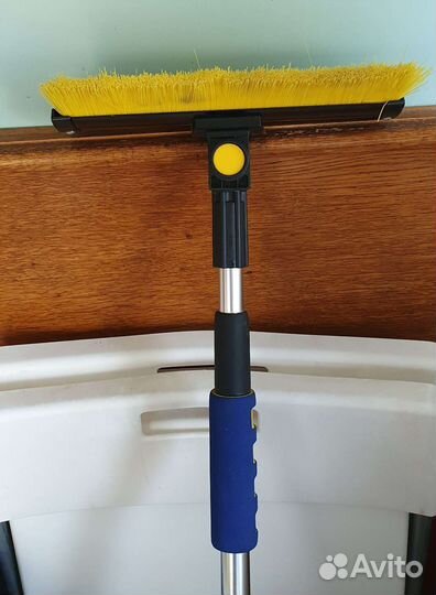 Щётка- скребок для авто