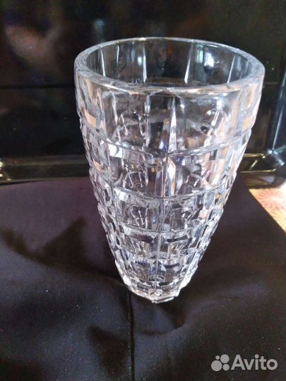 Ваза для цветов хрустальная