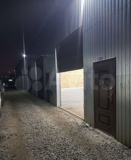 Гараж, > 30 м²