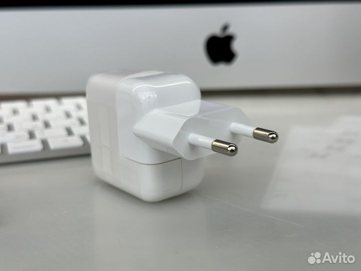 Адаптер питания apple usb 12W для iPad / iPhone