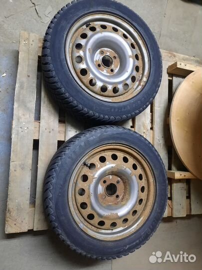 Goodyear UltraGrip 205/55 R16 94T