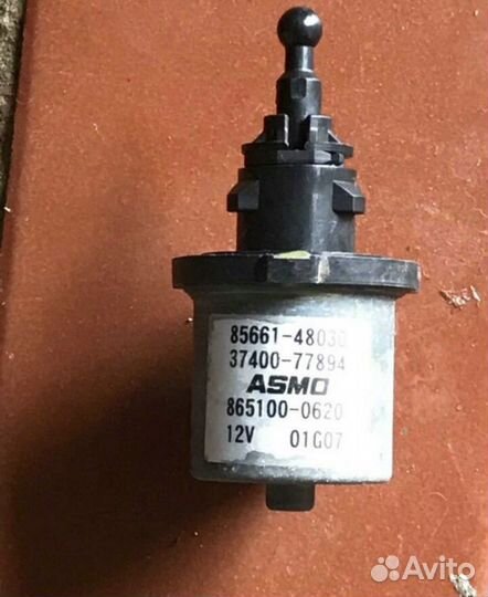 Продается мотор регулятора направления света фар