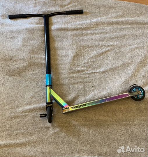 Трюковой самокат mongoose