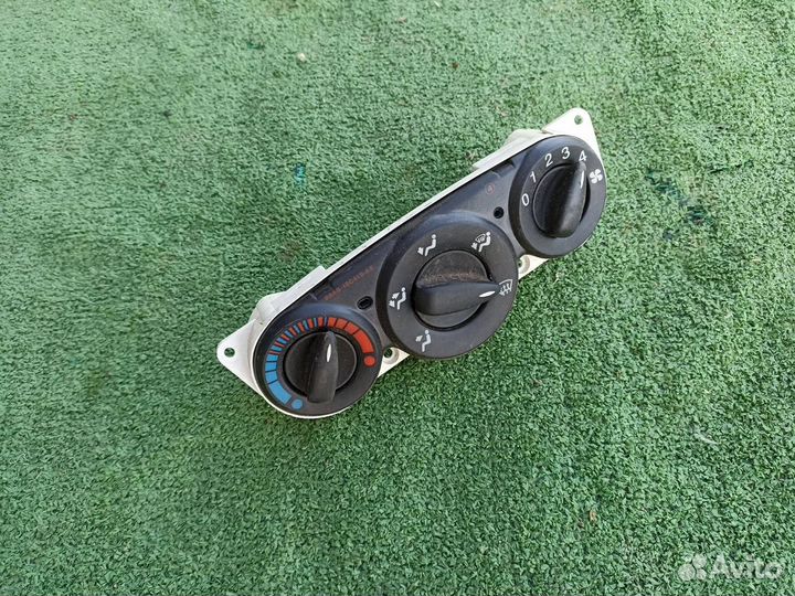 Блок управления климатической установкой Ford