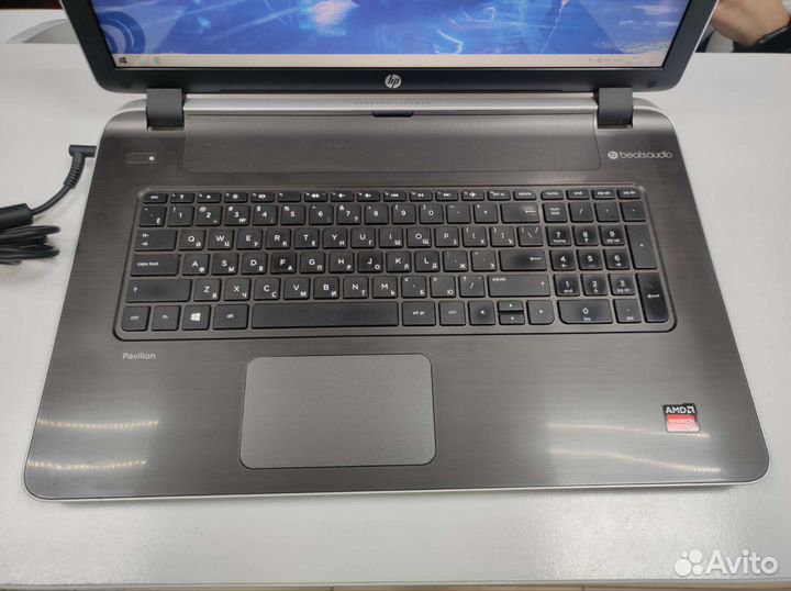 Ноутбук HP/17 дюймов/6Gb озу/Radeon R7 M260 2Gb