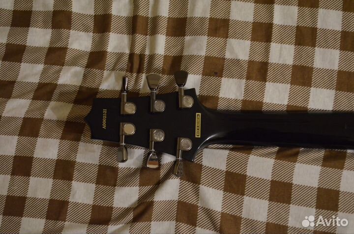 Электрогитара linda в идеальном состоянии