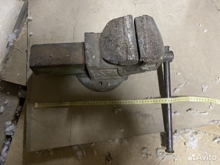 Тиски слесарные СССР