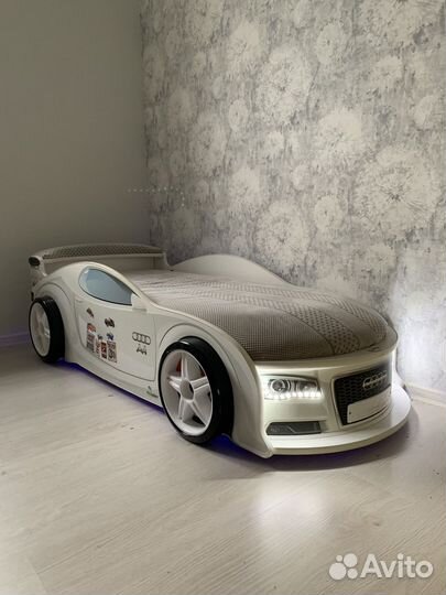 Кровать машинка с подсветкой