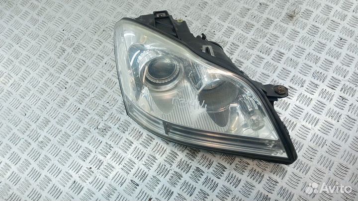 Фара правая Mercedes-Benz GL-Class