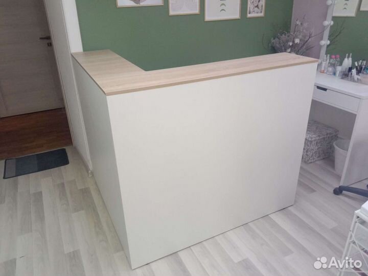 Стойка администратора, угловая, новая